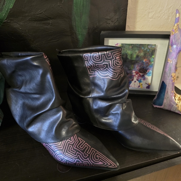 HANDCRAFTED Upcycled Faux Leather Black Boots HANDPAINTED Kitten Heel Ankle Shoe - Picture 3 of 17